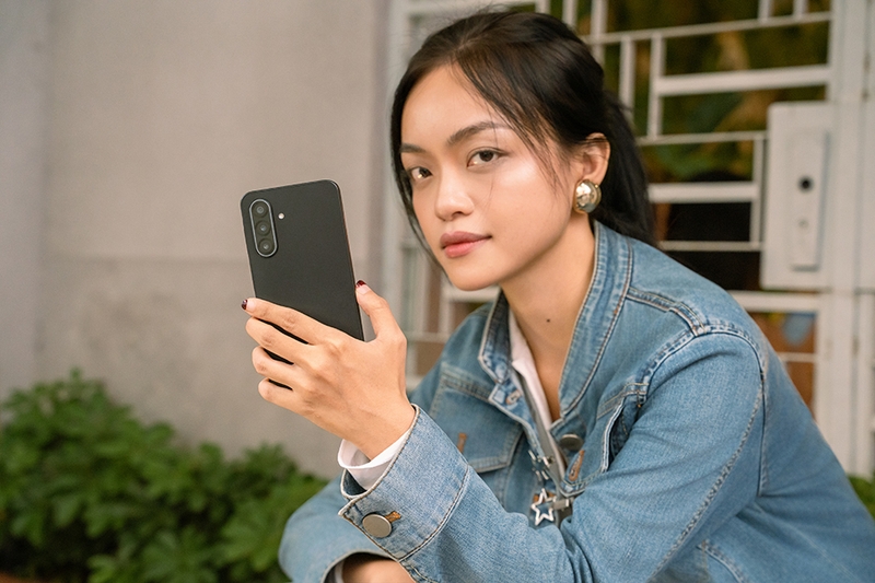 galaxy-a17-5g-man-hinh-khong-lo-camera-xin-gia-nhe-vi (11).jpg