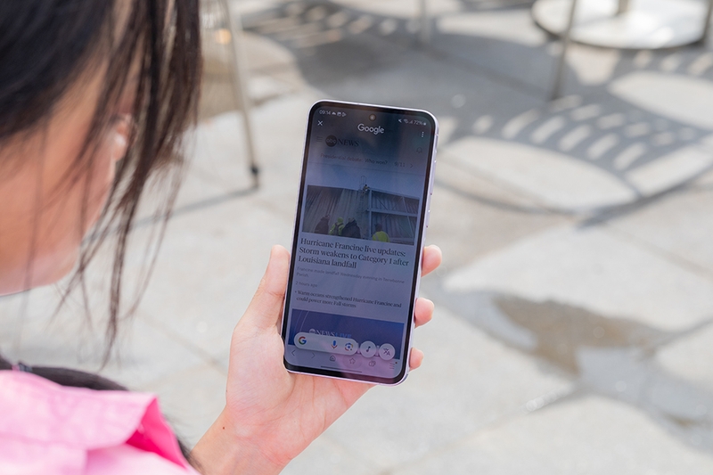 Samsung Galaxy A55 5G bỗng hóa “chân ái” của GenZ với tính năng khoanh tròn để tìm kiếm trên Google 8