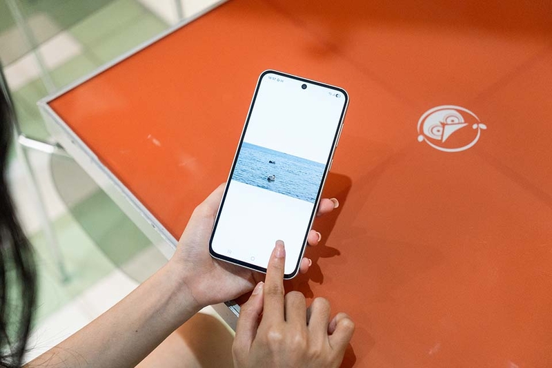 galaxy-a56-5g-so-mot-trong-tam-gia-10-trieu (11).jpg