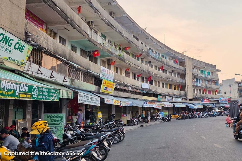 galaxy-a56-5g-so-mot-trong-tam-gia-10-trieu (4).jpg