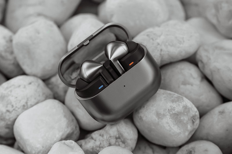 Samsung Galaxy Buds3 Pro: Khi thiết kế “kiếm ánh sáng” kết hợp với chống ồn AI rất xịn sò 2