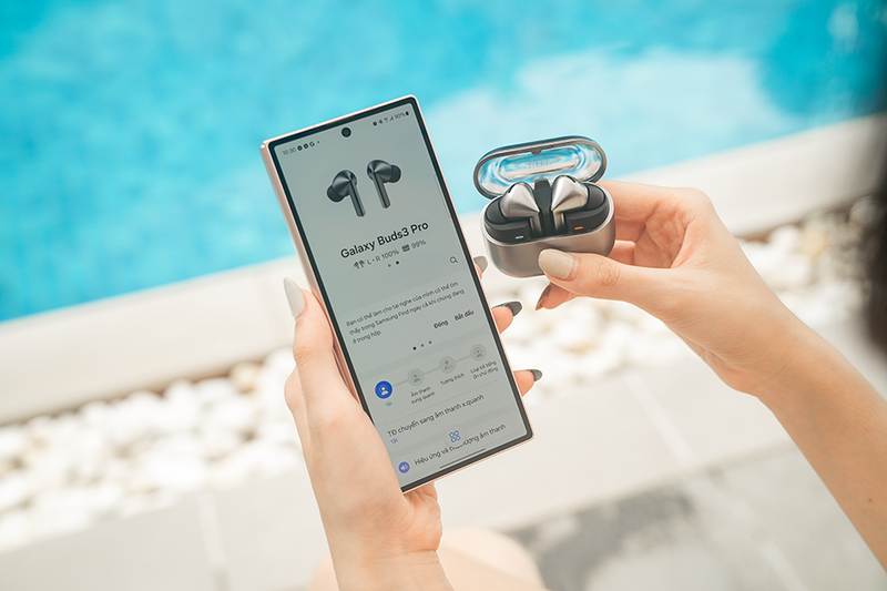 Samsung Galaxy Buds3 Pro: Khi thiết kế “kiếm ánh sáng” kết hợp với chống ồn AI rất xịn sò 11