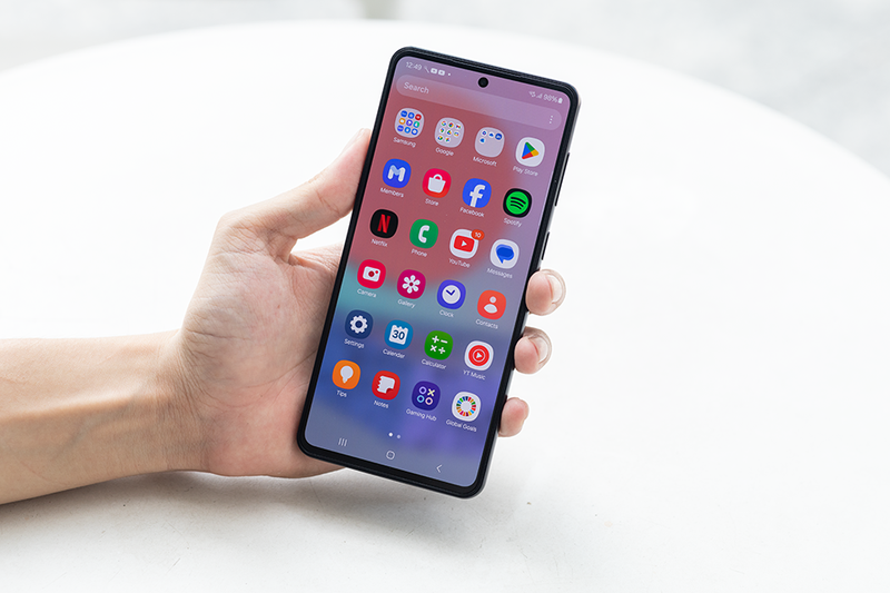 Mạnh mẽ, bền bỉ và mượt mà, Galaxy M55 5G xứng danh thủ lĩnh phân khúc cận cao cấp 2