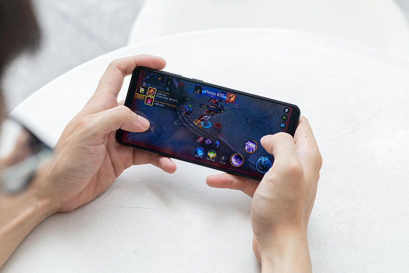 Mạnh mẽ, bền bỉ và mượt mà, Galaxy M55 5G xứng danh thủ lĩnh phân khúc cận cao cấp 5