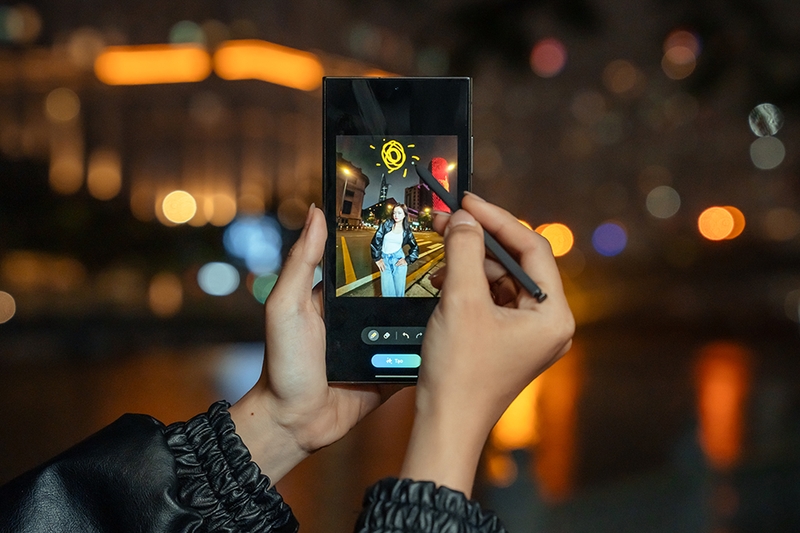 galaxy-s24-ultra-chup-dem-an-tuong-nhat-2024 (15).jpg