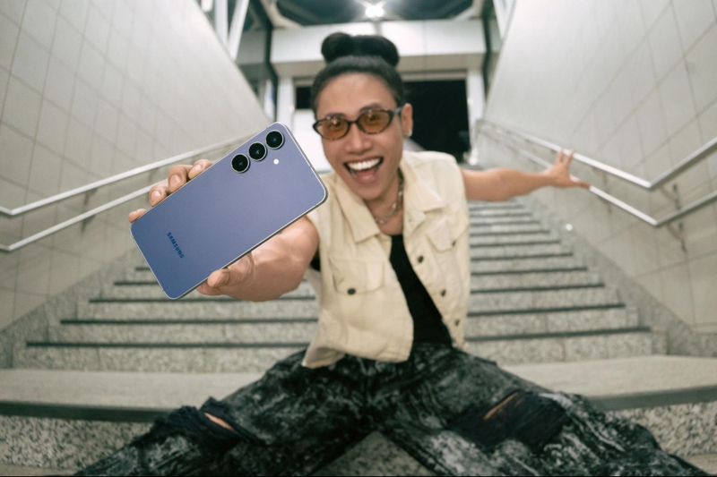 Galaxy S25 FE biến mọi khoảnh khắc đêm thành những khuôn hình đáng giá 15