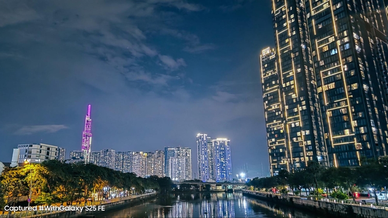 Galaxy S25 FE biến mọi khoảnh khắc đêm thành những khuôn hình đáng giá 4