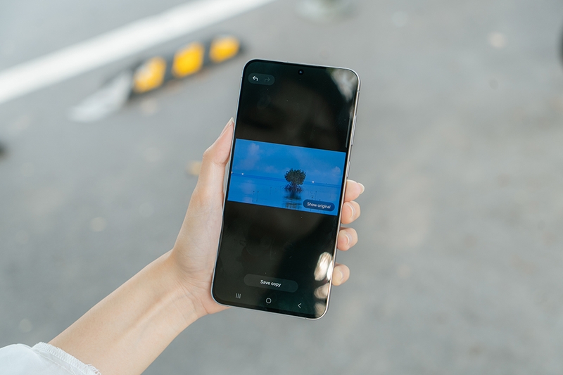 galaxy-s25-fe-gay-sot-voi-muc-gia-can-cao-cap (17).jpg