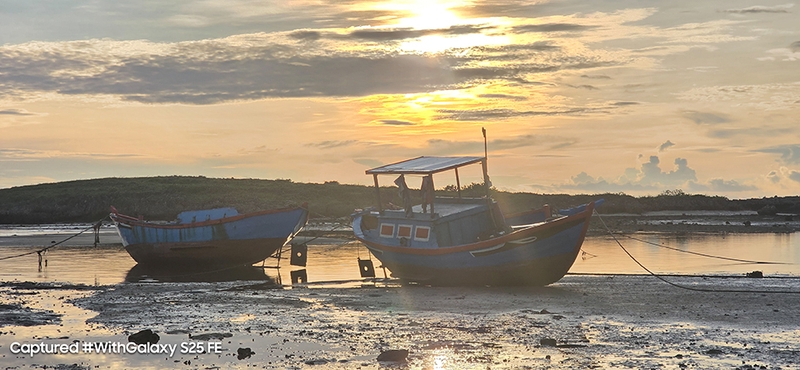 galaxy-s25-fe-gay-sot-voi-muc-gia-can-cao-cap (8).jpg