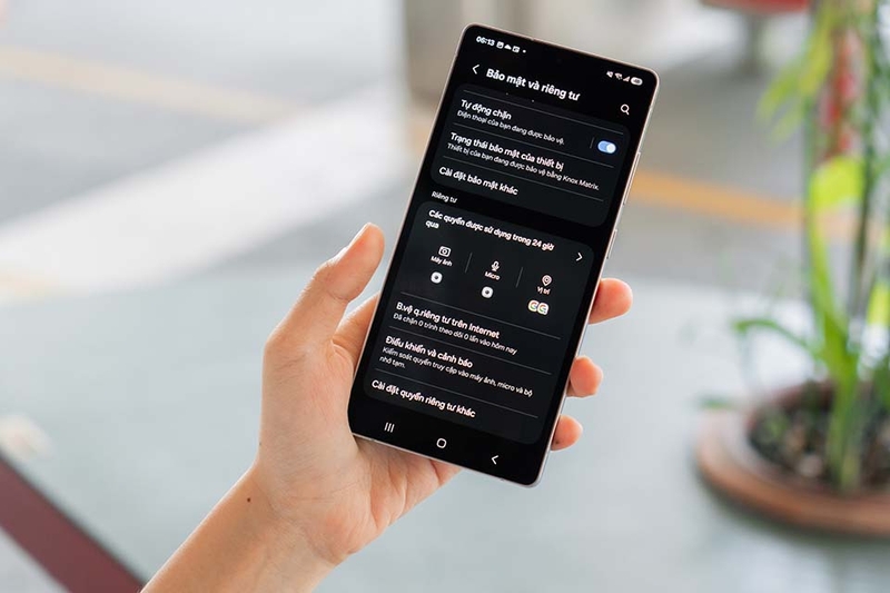 galaxy-s25-ultra-bao-mat-xuat-sac-trong-ky-nguyen-ai (3).jpg