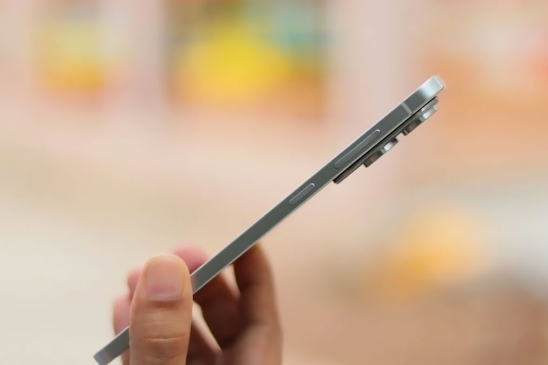 Galaxy S27 Edge được kỳ vọng kết hợp thiết kế siêu mỏng với pin dung lượng lớn hơn.