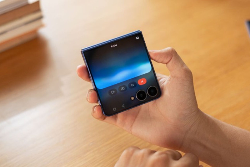 Samsung Galaxy Z Flip7: Khi giấc mơ về chiếc điện thoại gập lý tưởng đã thành hiện thực 19