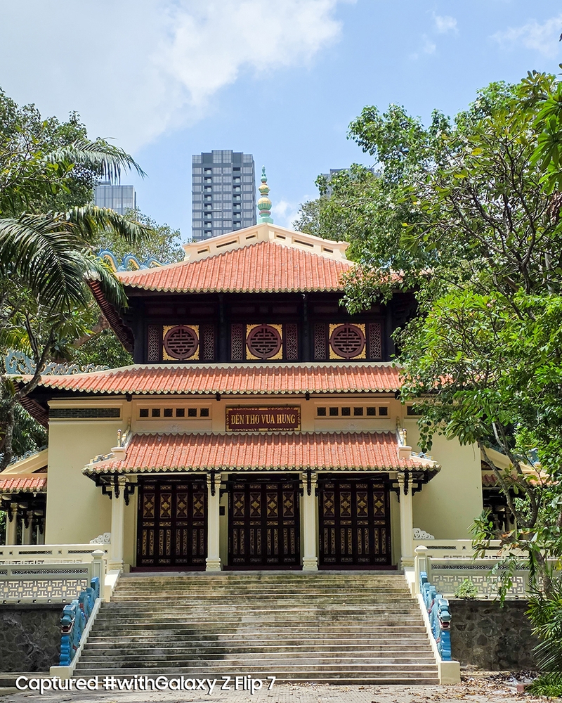 Samsung Galaxy Z Flip7: Khi giấc mơ về chiếc điện thoại gập lý tưởng đã thành hiện thực 1