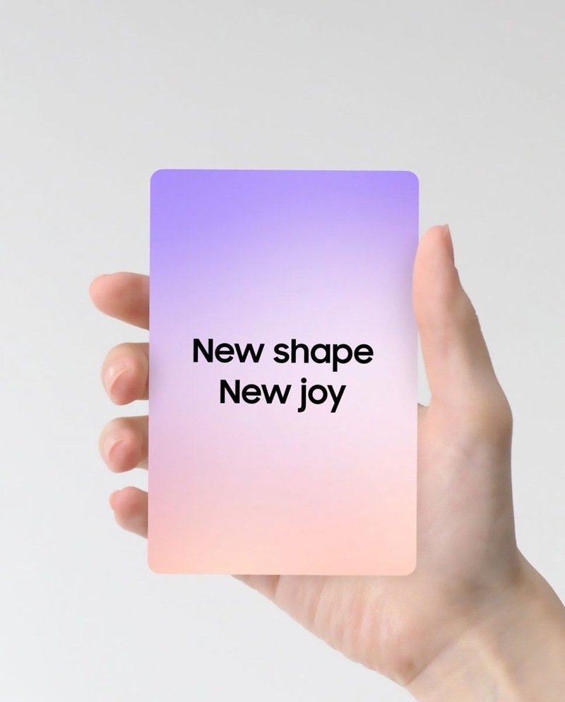 galaxy-z-fold8-cung-j-hope-cua-bts-209917-7.jpg