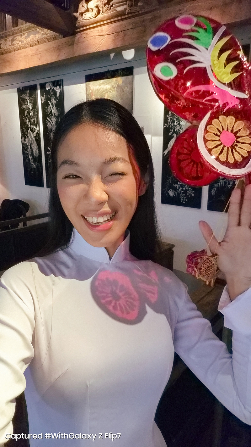 gap-mo-khoanh-khac-mua-trung-thu-cung-galaxy-z-flip7 (16).jpg
