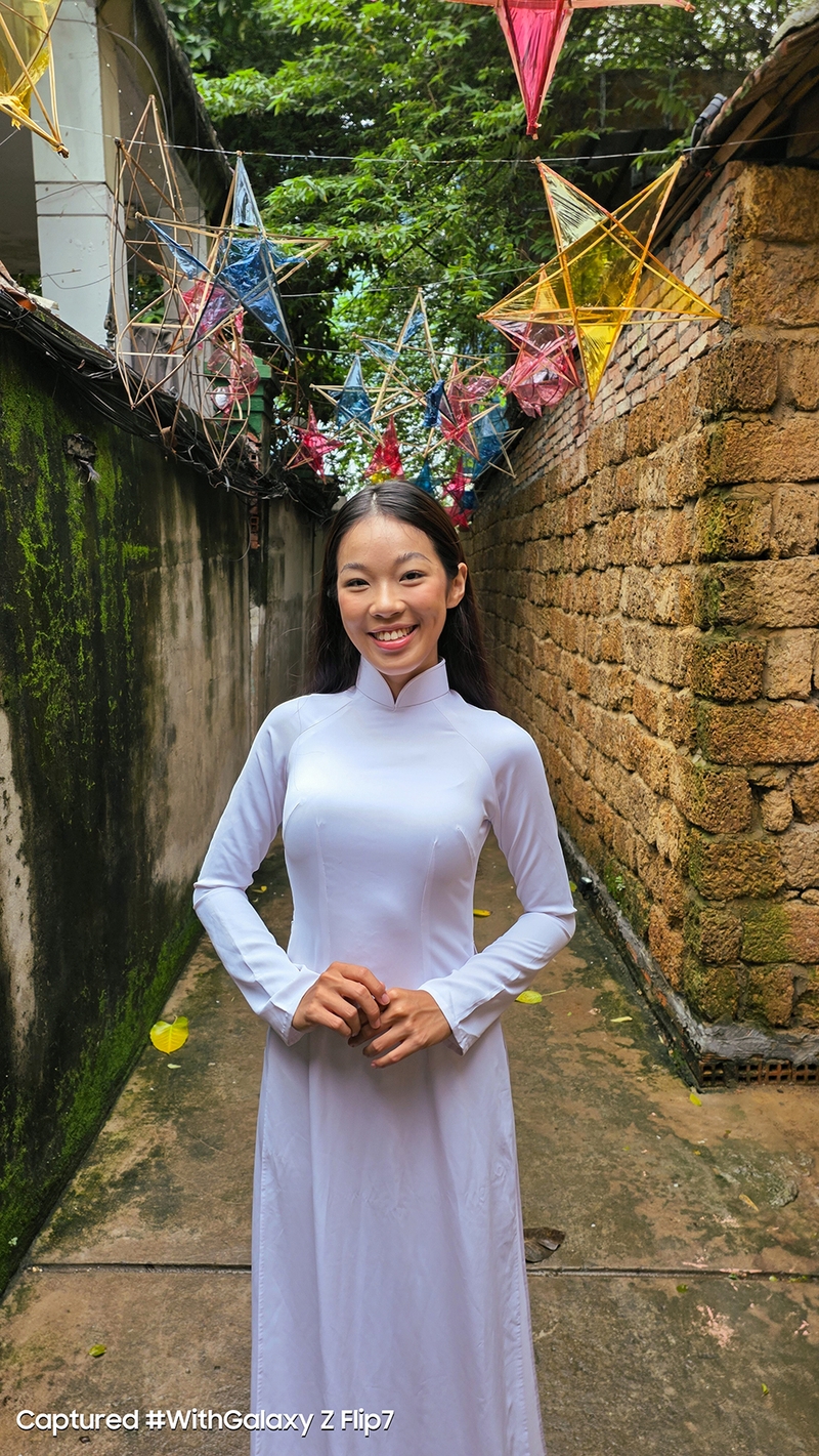 gap-mo-khoanh-khac-mua-trung-thu-cung-galaxy-z-flip7 (18).jpg