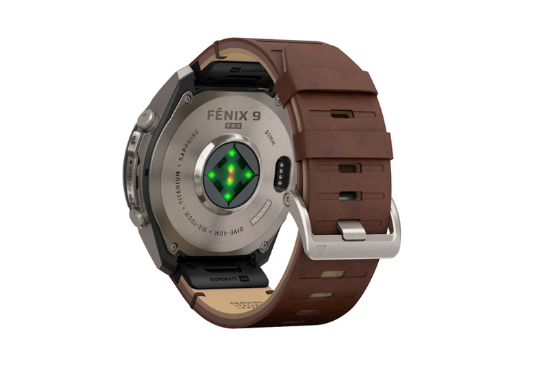 Garmin Fenix 9 Pro Titanium 51 mm AMOLED dây da 10