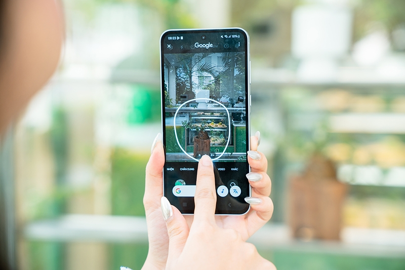 genz-vi-vu-quan-xa-cung-galaxy-a55-5g (14).jpg