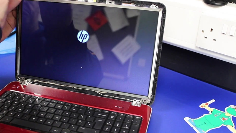 Mức giá thay màn hình laptop HP phụ thuộc vào nhiều yếu tố