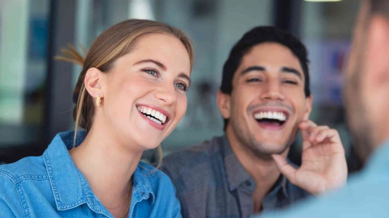 Người sinh vào giờ Ngọ thường hòa đồng và rất được yêu thích