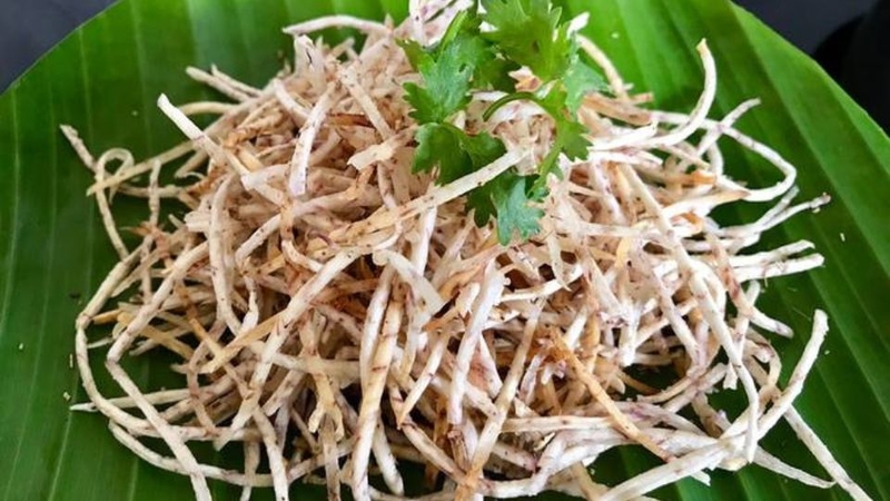 Bước 3: Chiên giòn khoai môn