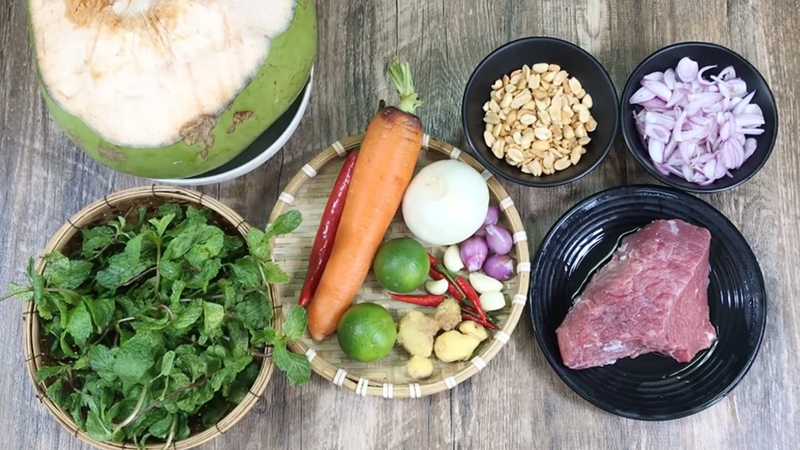 Nguyên liệu làm món gỏi bò rau húng lủi