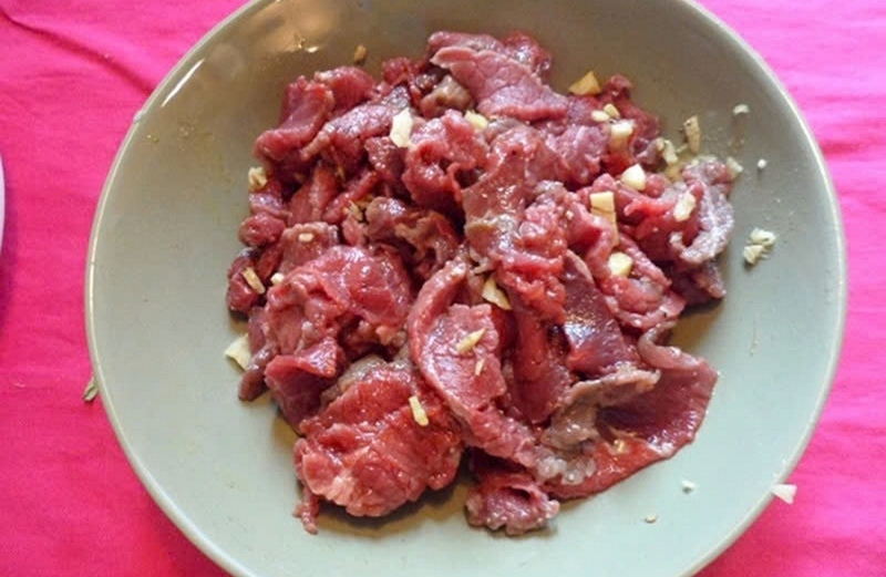 Gỏi bò Thái Lan ảnh 2
