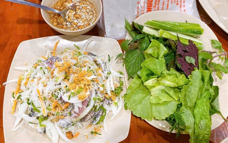 Gỏi cá diếc sống ảnh 4