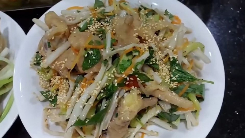 gỏi gà ngó sen 9