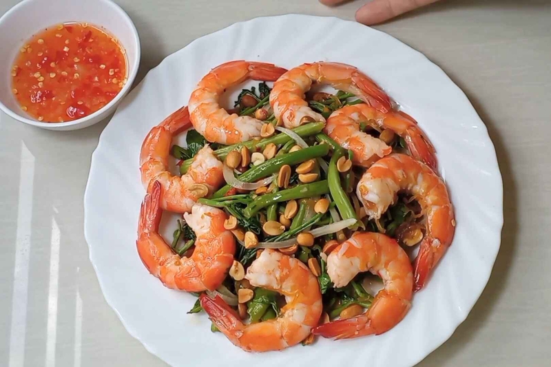 gỏi tôm rau nhút hình 9