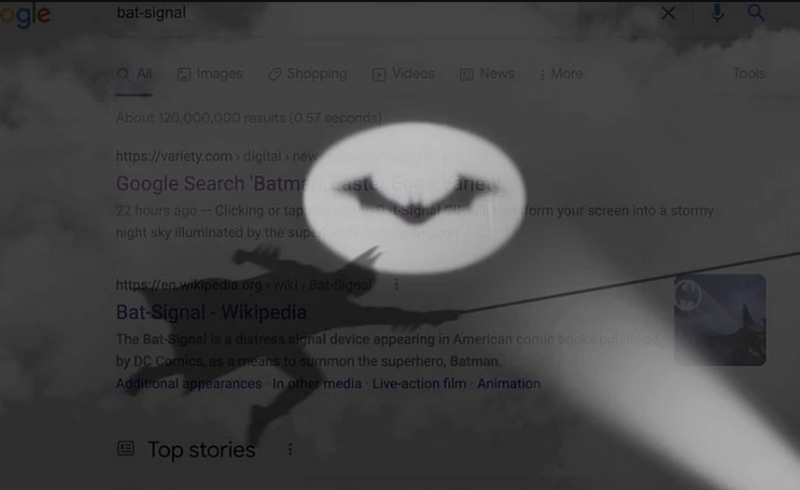 Kích hoạt hiệu ứng bằng cách nhấp vào Bat-Signal và chiêm ngưỡng Batman