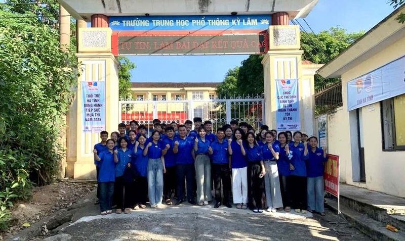 Những trường THPT không chuyên có điểm chuẩn cao khác
