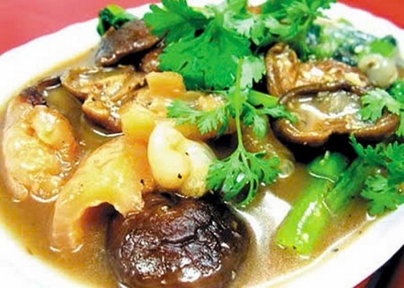 hải sâm nấu gà ảnh 3