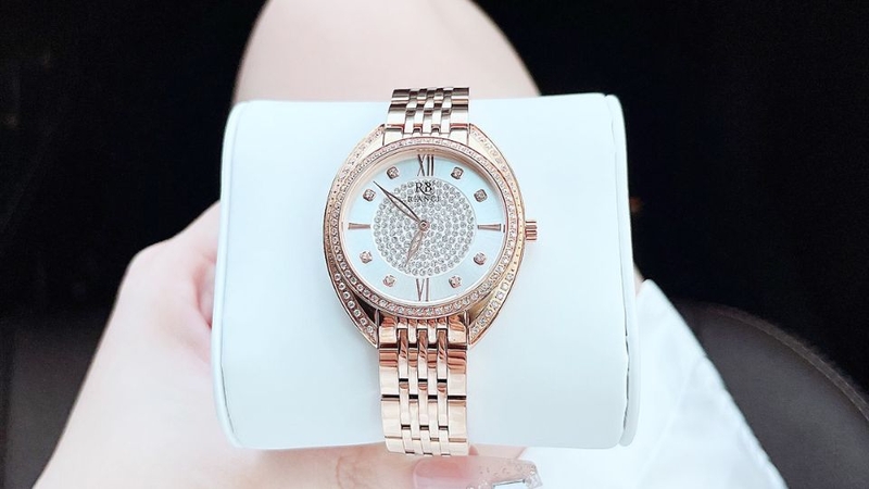 Hãng đồng hồ Royal Crown của nước nào? 6