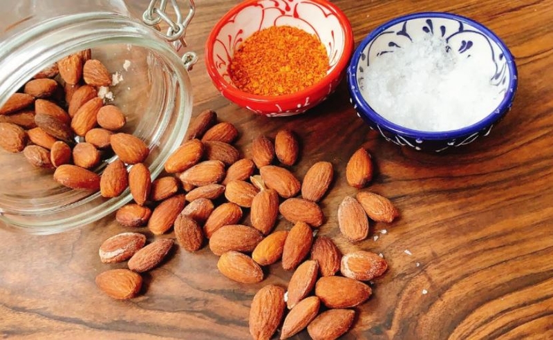 Cách làm hạt hạnh nhân rang muối 