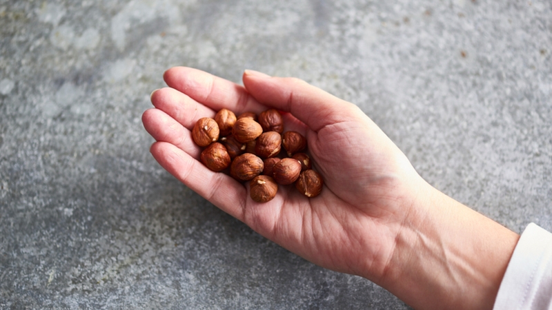 Cần cẩn thận để bảo quản hạt hazelnut đúng cách
