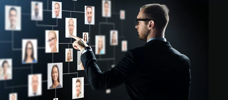 Công việc chính của Headhunter là gì?