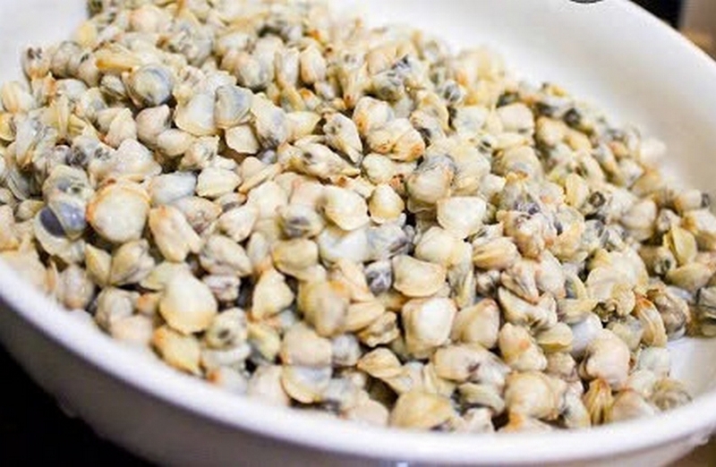 Cách làm hến xào rau răm lạ miệng, xúc bánh tráng đổi vị cho gia đình