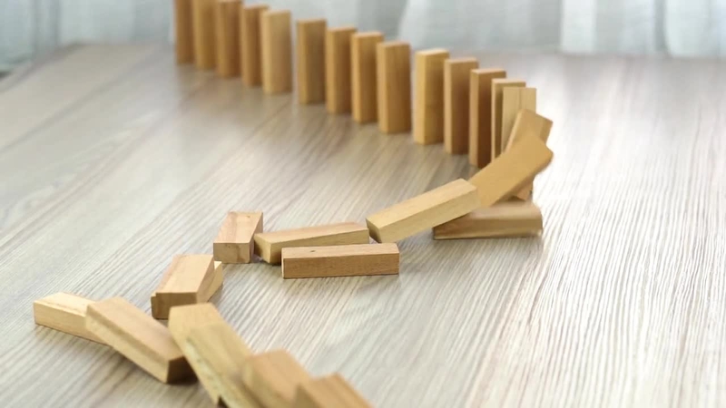 Hiệu ứng Domino là gì?