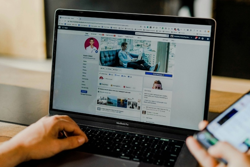 Hướng dẫn ghim bài đăng trên Facebook - Bước 1