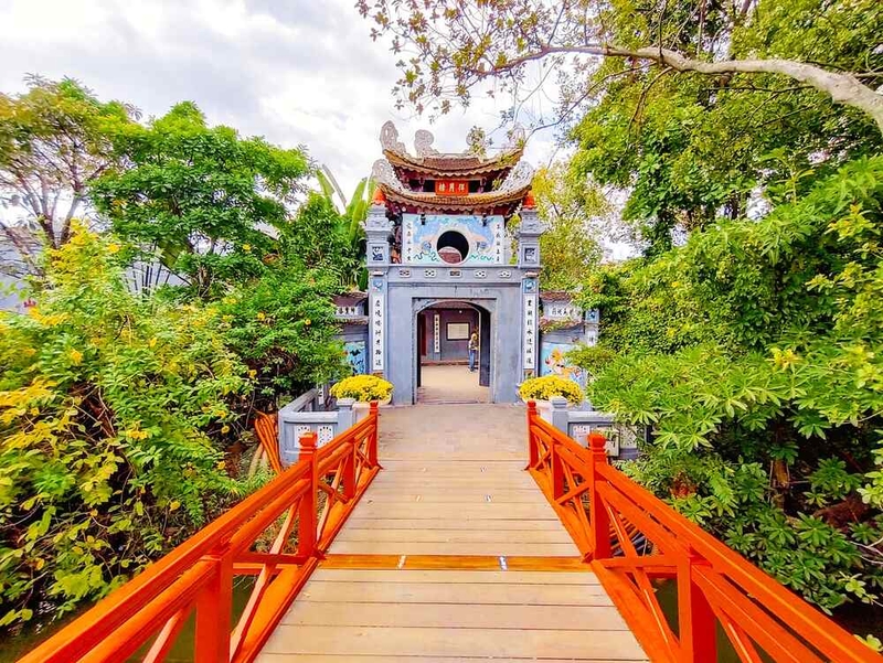 den ngoc son