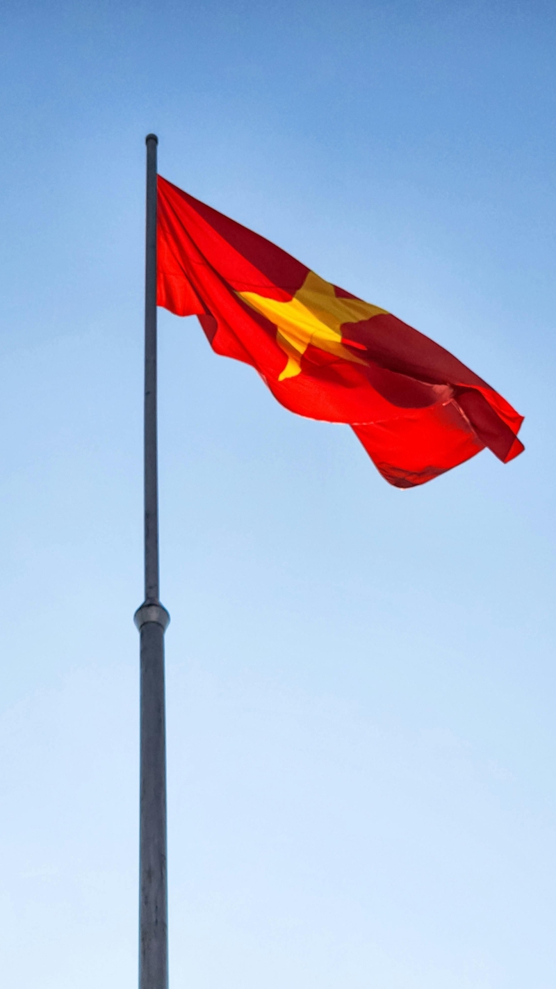 Hình nền lá cờ Việt Nam nền đỏ sao vàng 3