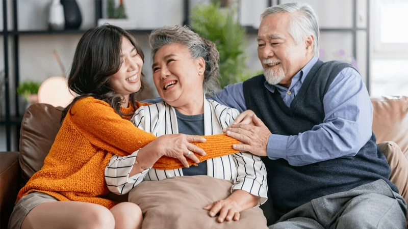 Người cao tuổi, có bệnh mãn tính nên cân nhắc khi dùng hoa đậu biếc