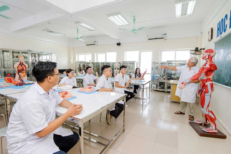 Học bác sĩ bao nhiêu năm - 04