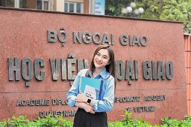 học gì ra làm trong ngành ngoại giao ảnh 5