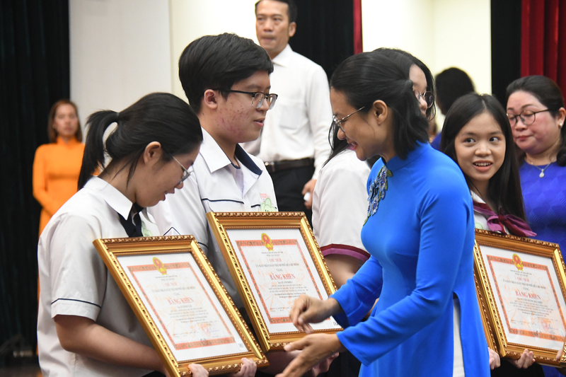 Học lực giỏi cần bao nhiêu điểm 4