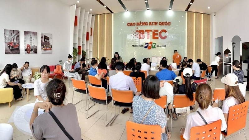 Học phí BTEC FPT 2025 cho một học kỳ