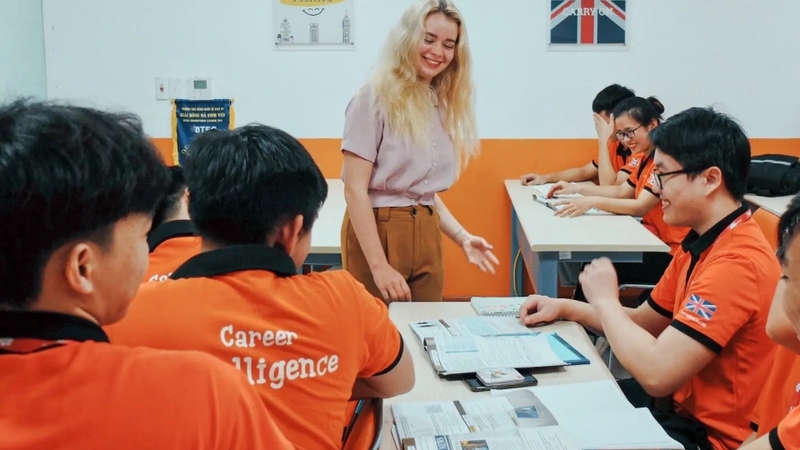 Trường quy tụ đội ngũ giảng viên, cán bộ dày dặn kinh nghiệm, có năng lực đào tạo cả kiến thức và đạo đức