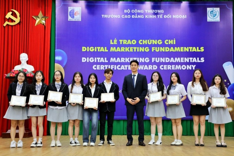 Học phí trường Cao đẳng Kinh tế Đối ngoại năm học 2024-2025