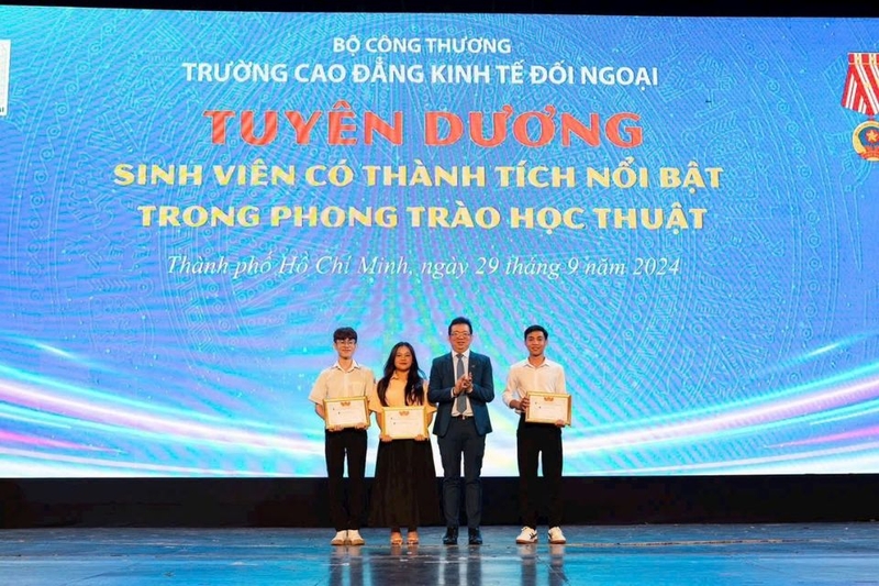 Chính sách học bổng mới nhất